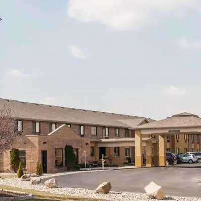 Quality Inn Defiance