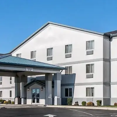 Bluffton Inn & Suites