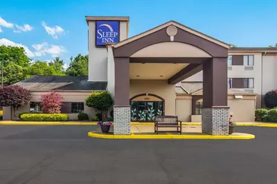 a hotel with a sign for a star inn at Sleep Inn Austintown - Youngstown, West in Austintown