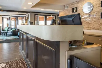 an office with a reception desk with a counter at Comfort Inn Weirton - Steubenville in Weirton