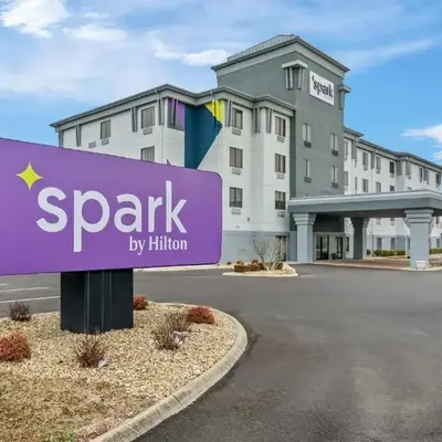 Spark by Hilton Cincinnati Fairfield
