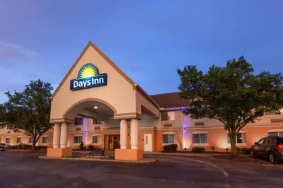 a rendering of a dallas hampton inn at Days Inn by Wyndham Milan Sandusky South in Milan