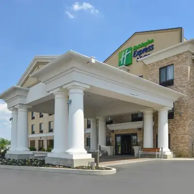 Holiday Inn Express & Suites Greenfield by IHG