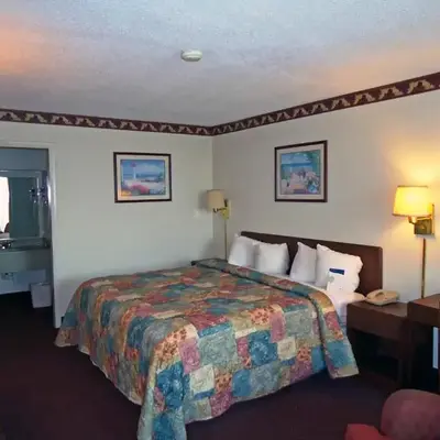 Motel 6-Troy