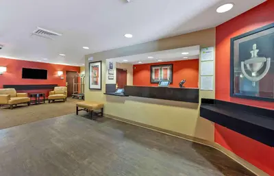 a waiting room in a hospital with a waiting room at Extended Stay America Suites - Columbus - Dublin in Dublin