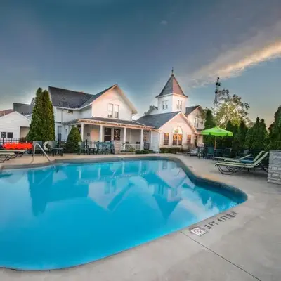 OurGuest Inn & Suites Downtown Port Clinton