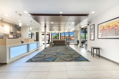 an empty lobby of a hospital with a waiting room at Holiday Inn Express - Columbus Downtown by IHG in Columbus