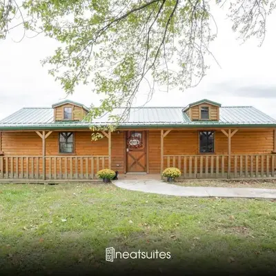 Open Concept Cabin for 2 - Near Ark Encounter!
