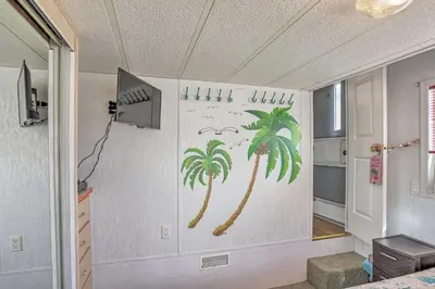 Gallery image of Middle Bass Resort Villa with Grill and Deck! in Put-in-Bay