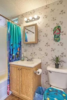 Gallery image of Middle Bass Resort Villa with Grill and Deck! in Put-in-Bay