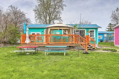Gallery image of Middle Bass Resort Villa with Grill and Deck! in Put-in-Bay