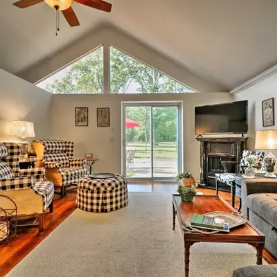 Ottawa Lake Home with BBQ and Patio