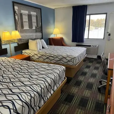 Sprucewood Inn