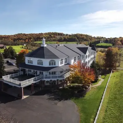 Inn at Amish Door