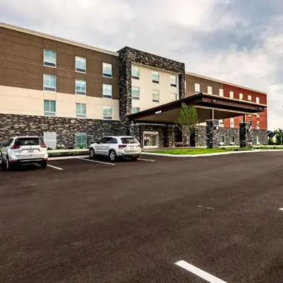 Holiday Inn Express & Suites Dayton East - Beavercreek by IHG