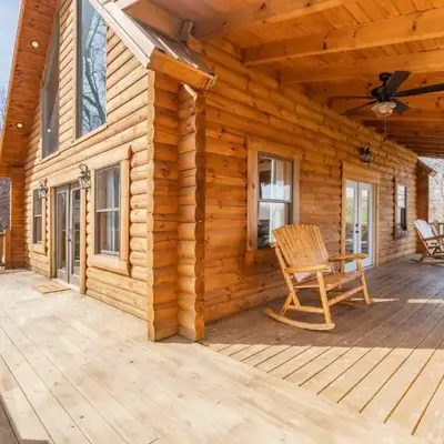 Family Friendly ~ Hocking Hills Cabin ~ Close to Caves