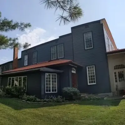 The Benchmark Inn