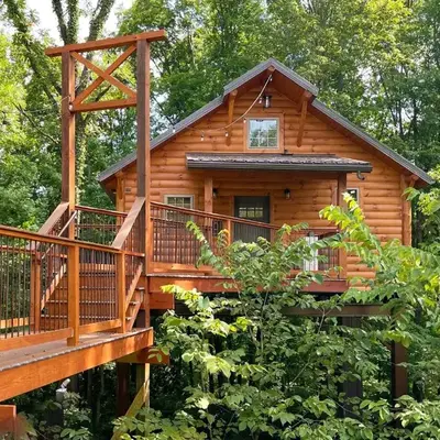 Treehouse #0 by Amish Country Lodging