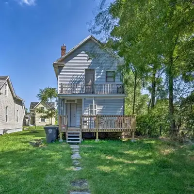 Charming Fort Wayne Home about 1 Mi to Downtown!