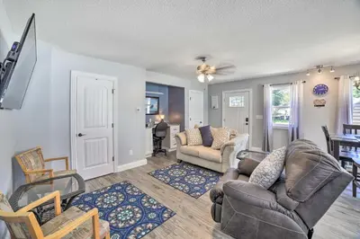 Gallery image of Fort Wayne Getaway - Family and Pet Friendly! in Fort Wayne