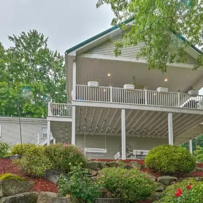 Charming Hanoverton Cottage on Guilford Lake!
