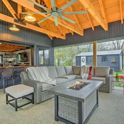 Riverfront Zanesville Getaway with Private Bar!