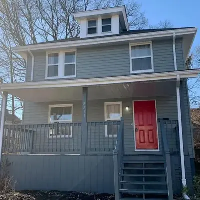 3311 Evanston Large Renovated 4 BDR Close to DTWN Laundry