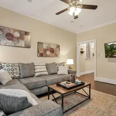 OSU and Short North 4 Bedroom Patio and Garage with EV