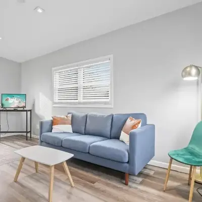 Housepitality - The Restful Studio - Cozy