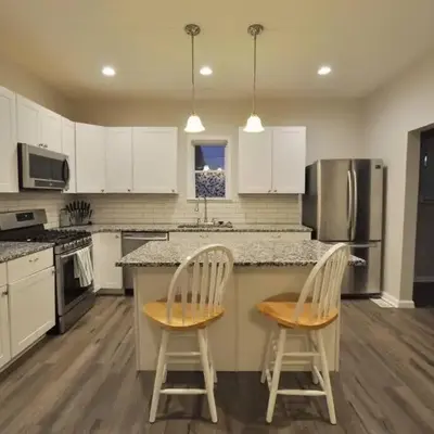 Housepitality - Franklinton Manor - Spacious